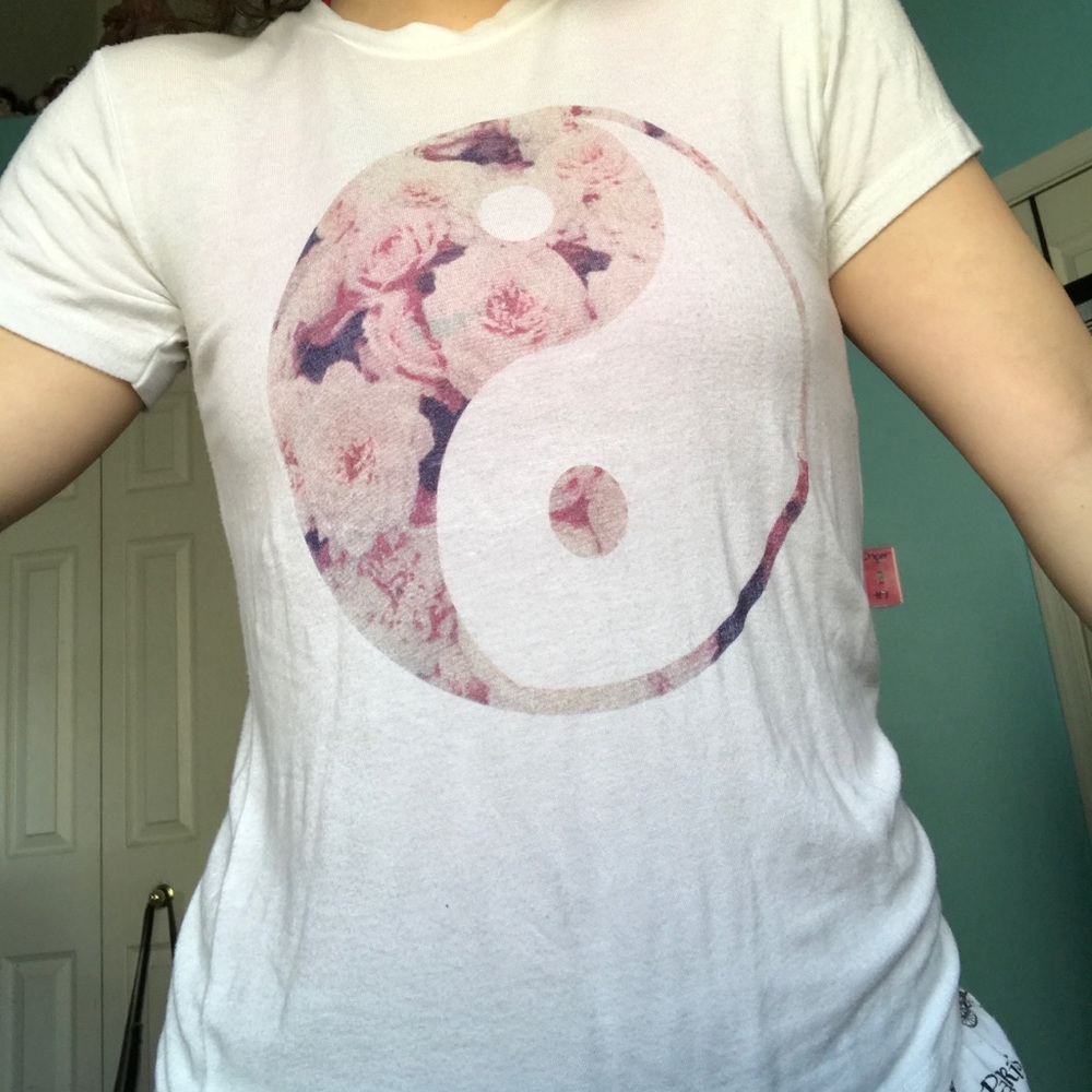 PacSun soft white ying yang tee
